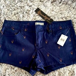 Soundgirl Blue Jean Shorts Fitted Style